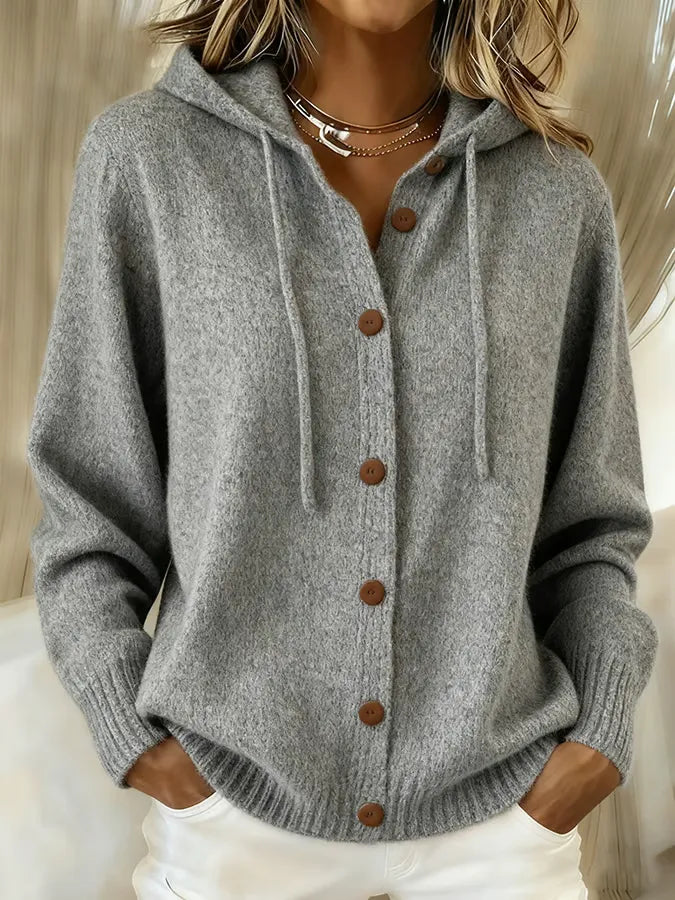 Gisela | Strickjacke mit Kapuze und Knopfleiste