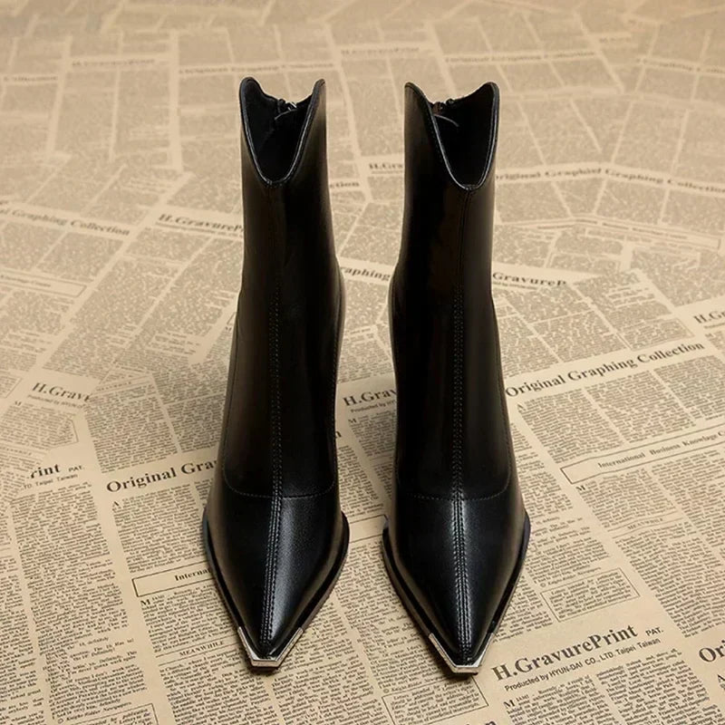 Angela | Damen-Frühjahrs-Stiefeletten mit spitzer Kappe und Absatz