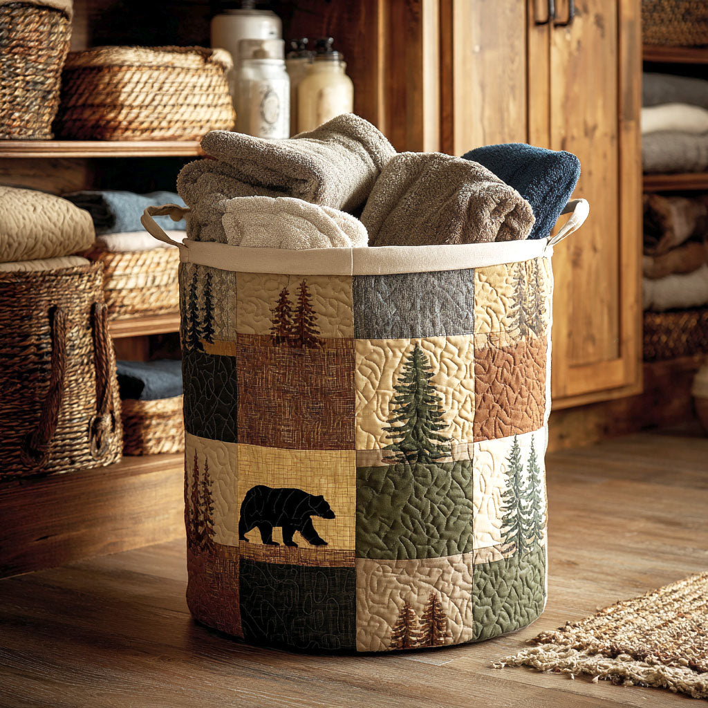 Gepolsterter Korb mit Patchwork-Wald