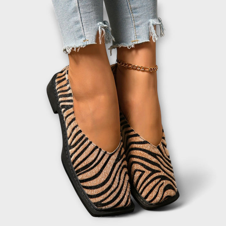 Isolde | Freizeitschuhe mit Zebradruck